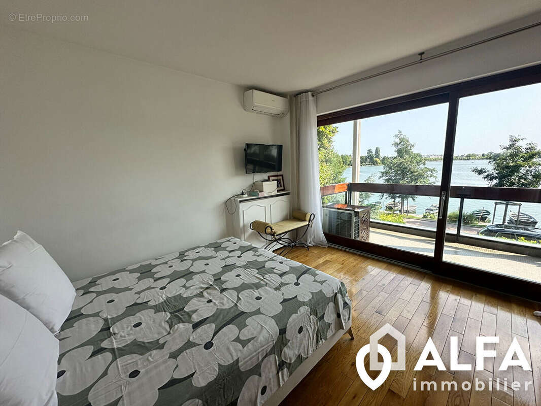 Appartement VUE LAC - 5 pièce(s) 116 m2 - TERRASSES DE  27 m2 - photo 13