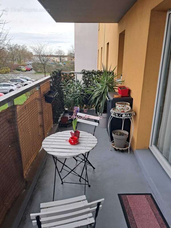 Appartement à ALLONNES