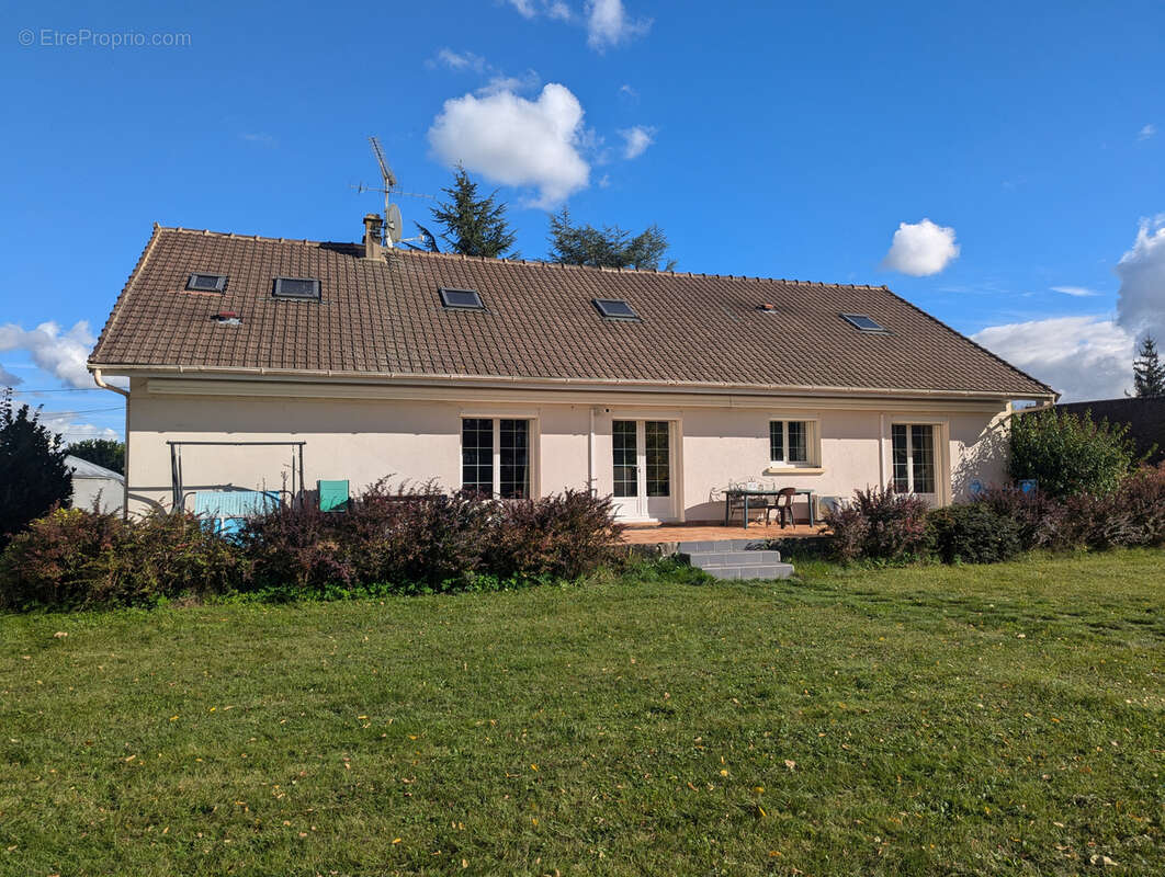 Maison à VILLEMANDEUR