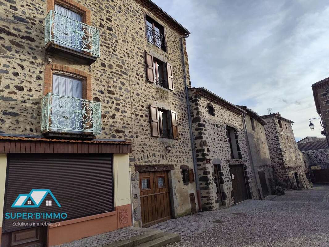 Maison à CHILHAC