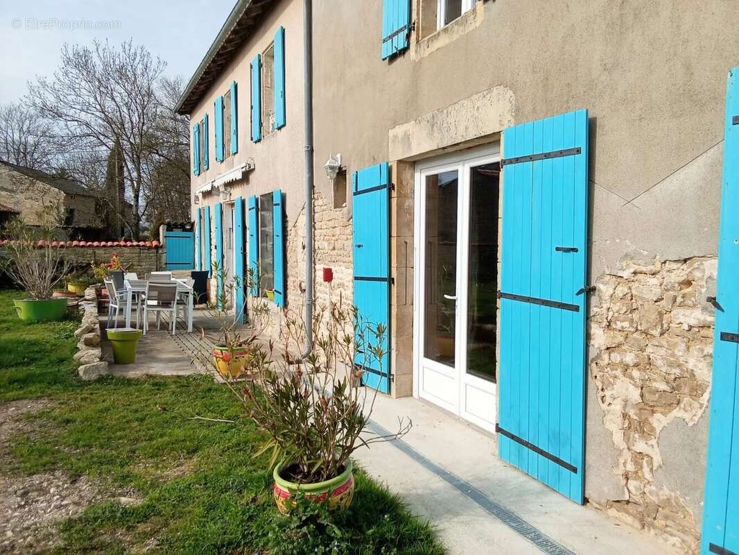 Maison à BRIOUX-SUR-BOUTONNE