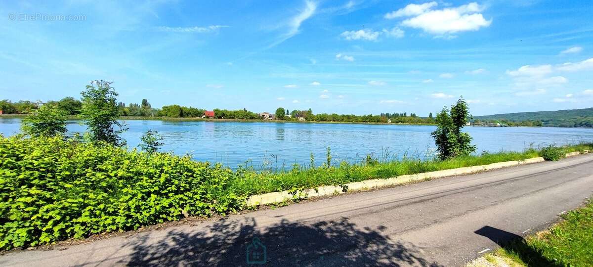 Maison à BOURG-ACHARD