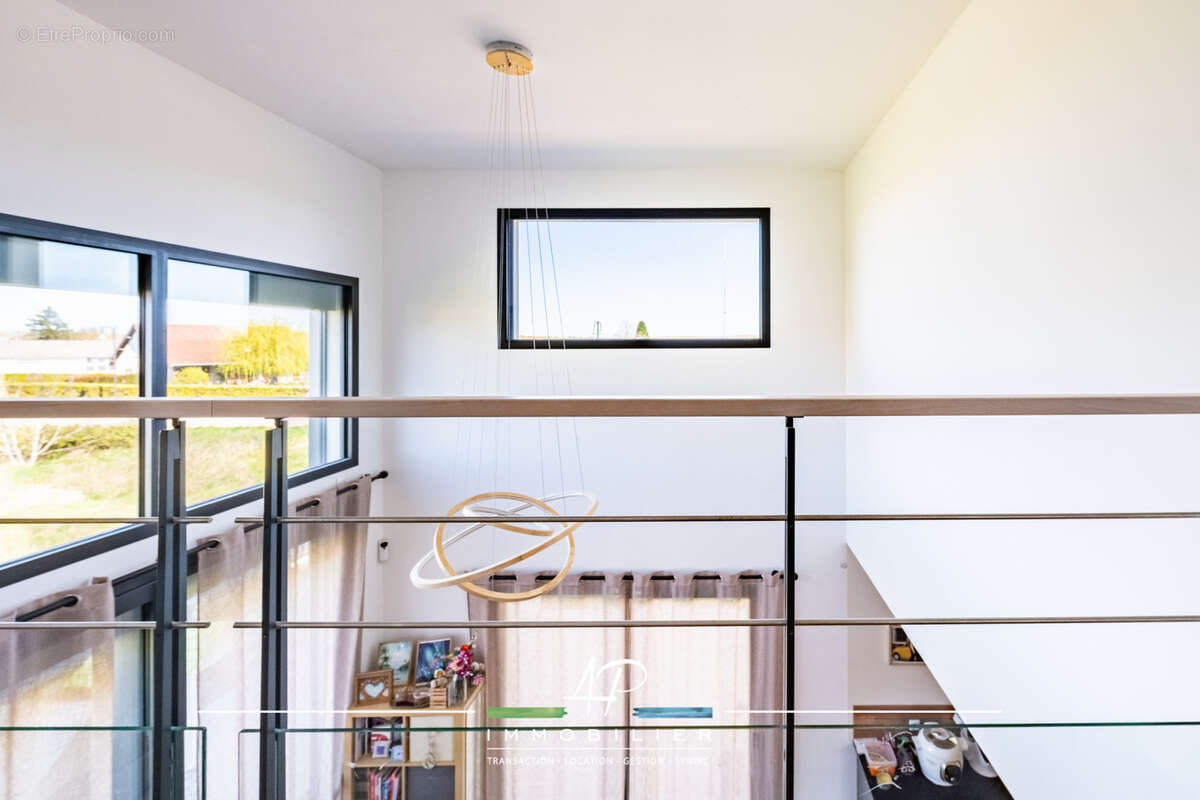 Maison à MIREBEAU-SUR-BEZE