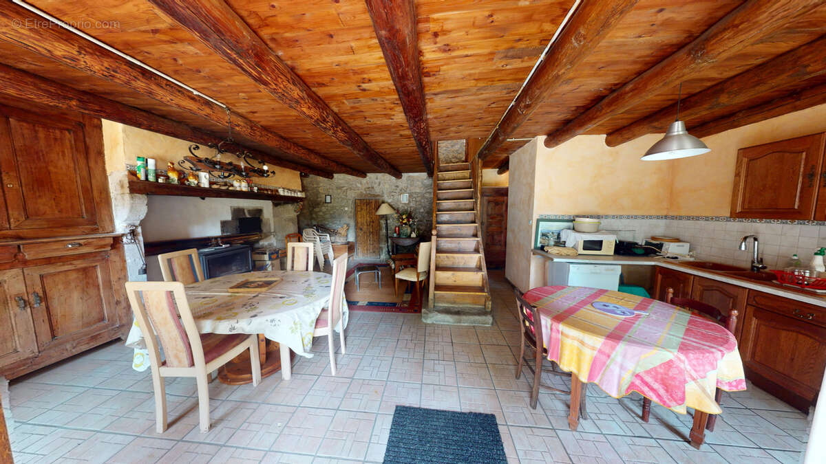 Maison à LA CHAISE-DIEU