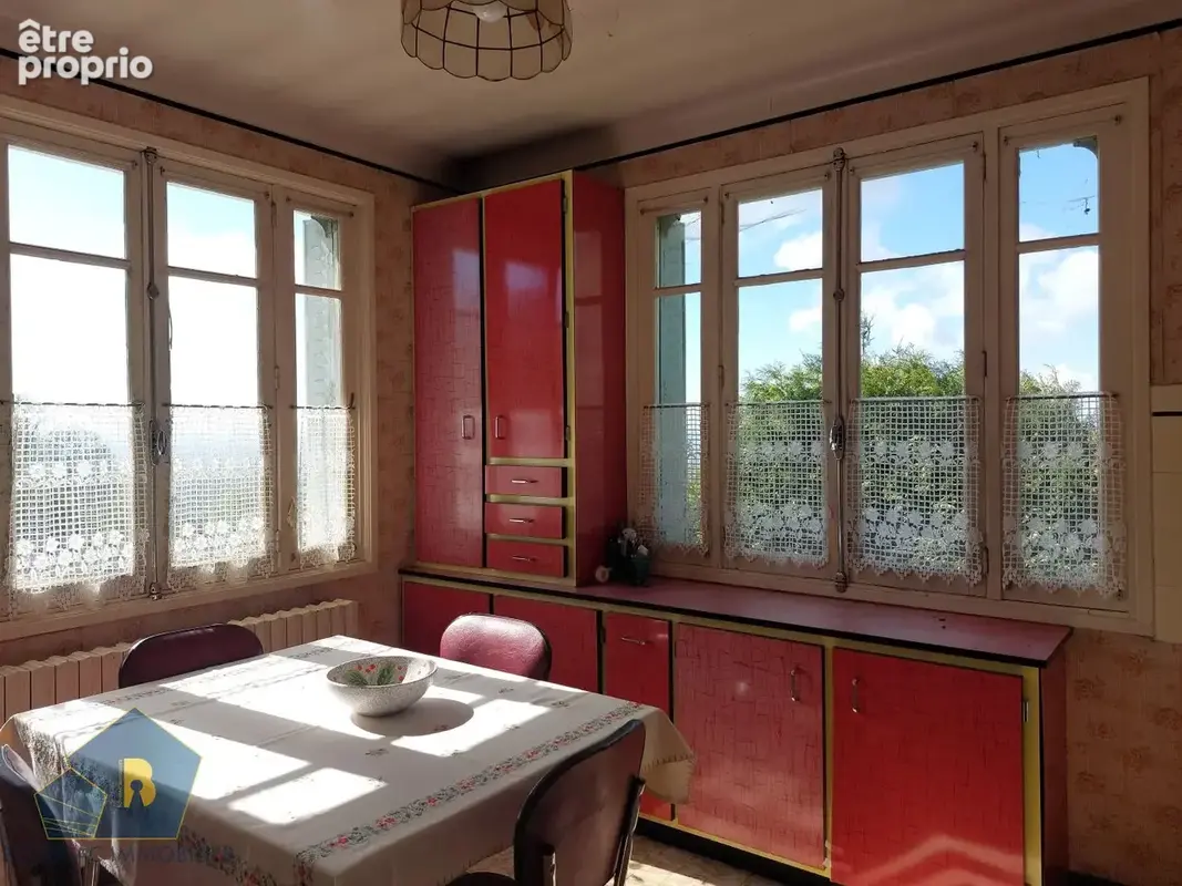 Maison 5 pièces 118 m² à vendre à Toulx-Sainte-Croix (23600) - photo 4