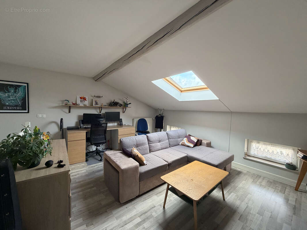 Maison à ARS-SUR-MOSELLE