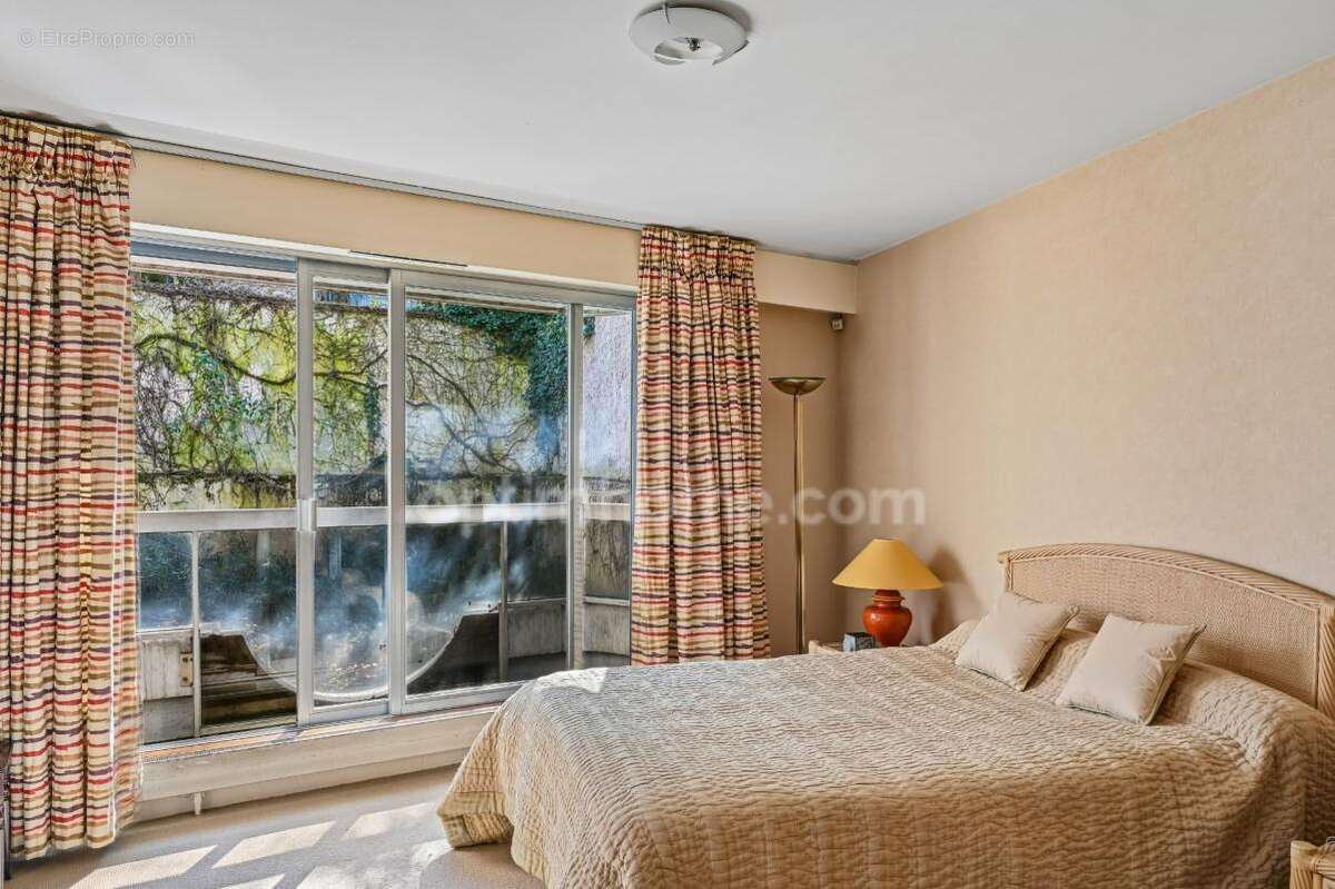Parc Montsouris,  Appartement de 88m2 avec balcon, cave et parking - photo 6