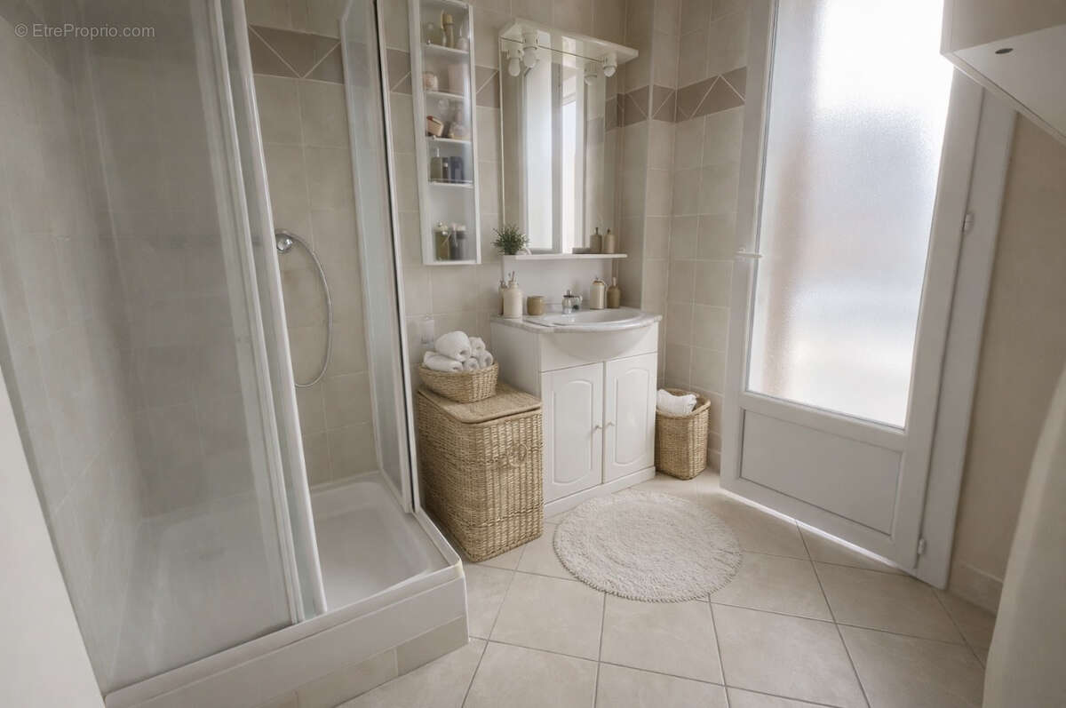 Appartement à CHATEAU-ARNOUX-SAINT-AUBAN