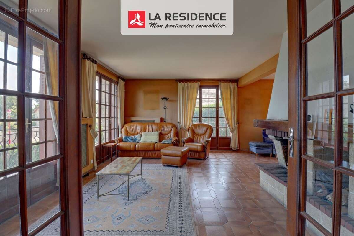 Maison 130 m² à Saint-Germain-De-La-Grange  - photo 9