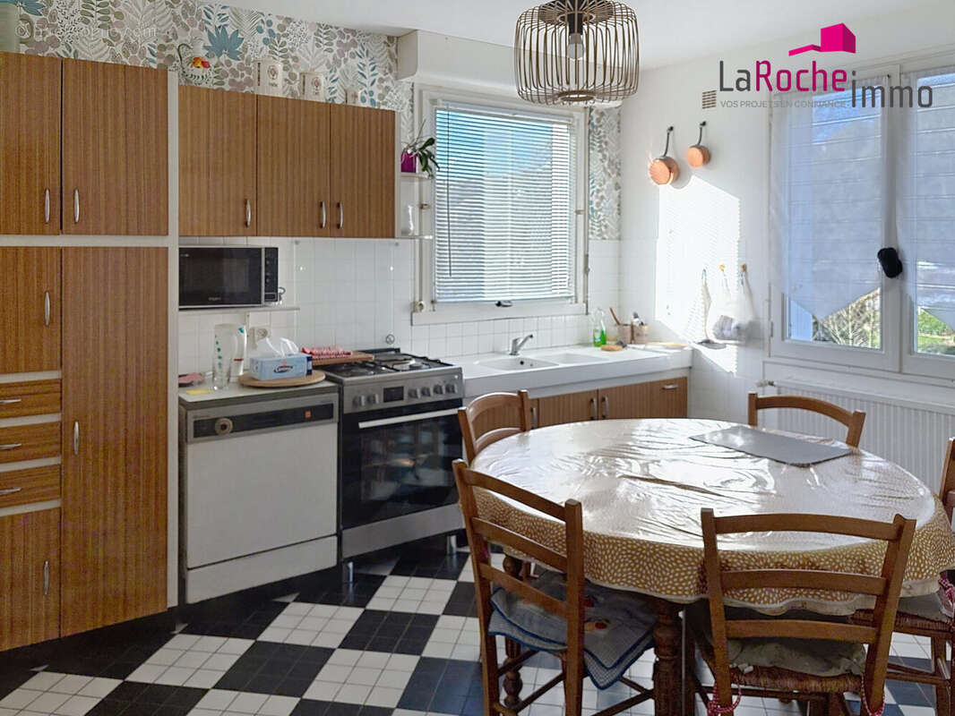 Maison à LA ROCHE-MAURICE