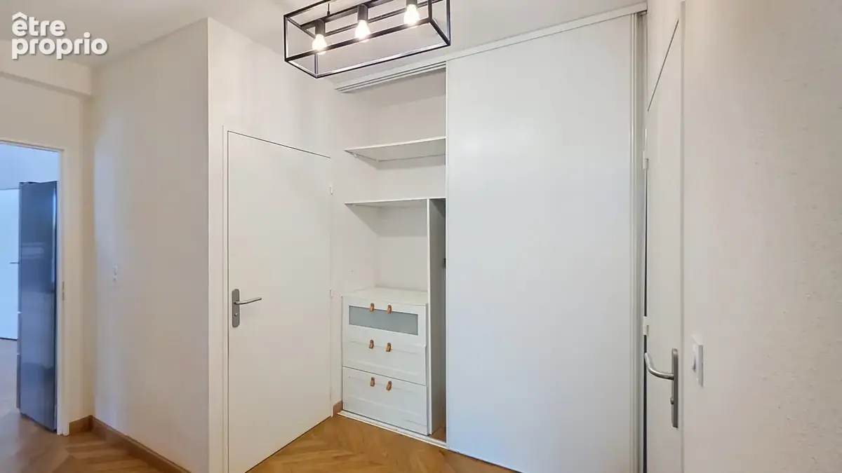 EXCLUSIVITE - Cézeaux, Superbe T3 récent avec terrasse et garage - photo 9