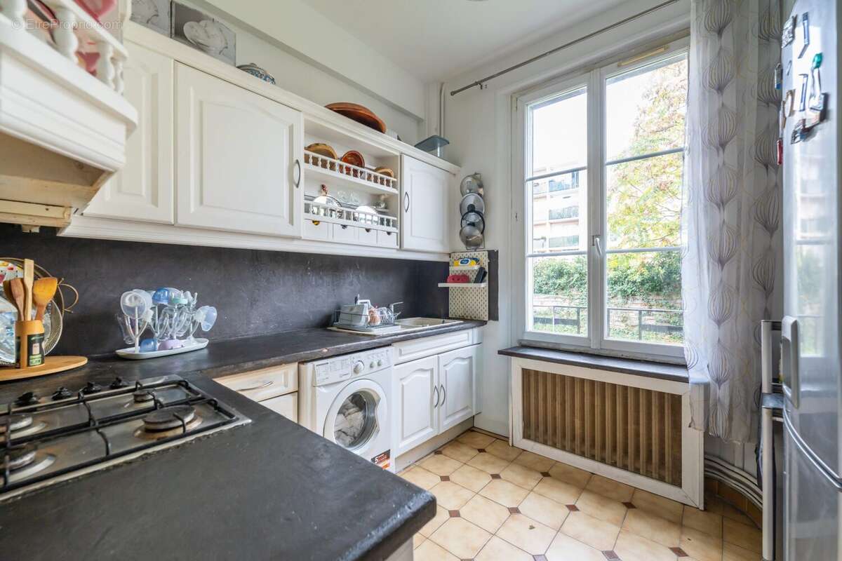 Appartement à LA COURNEUVE