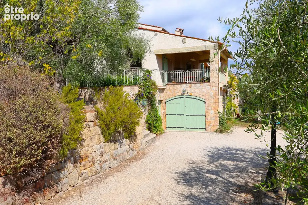 Villa Speracedes 220 m² avec piscine et terrain de 2639 m² vue mer et lac - photo 7
