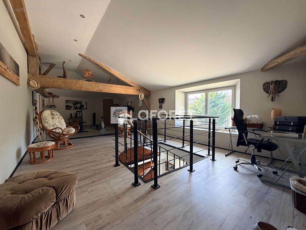 Maison à COURTISOLS