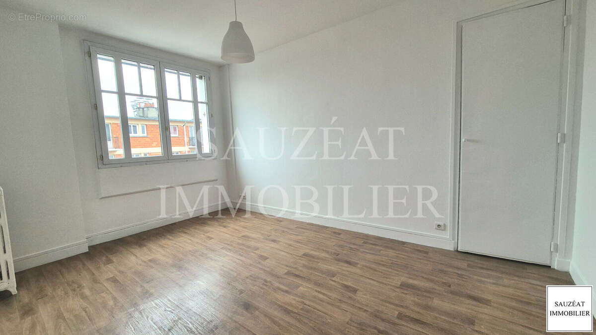 Appartement à BAGNEUX