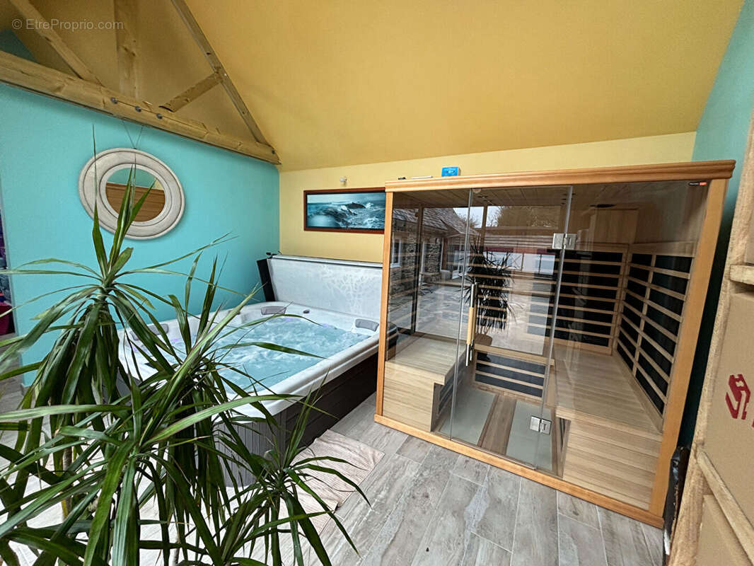 Maison à PLOUGONVEN