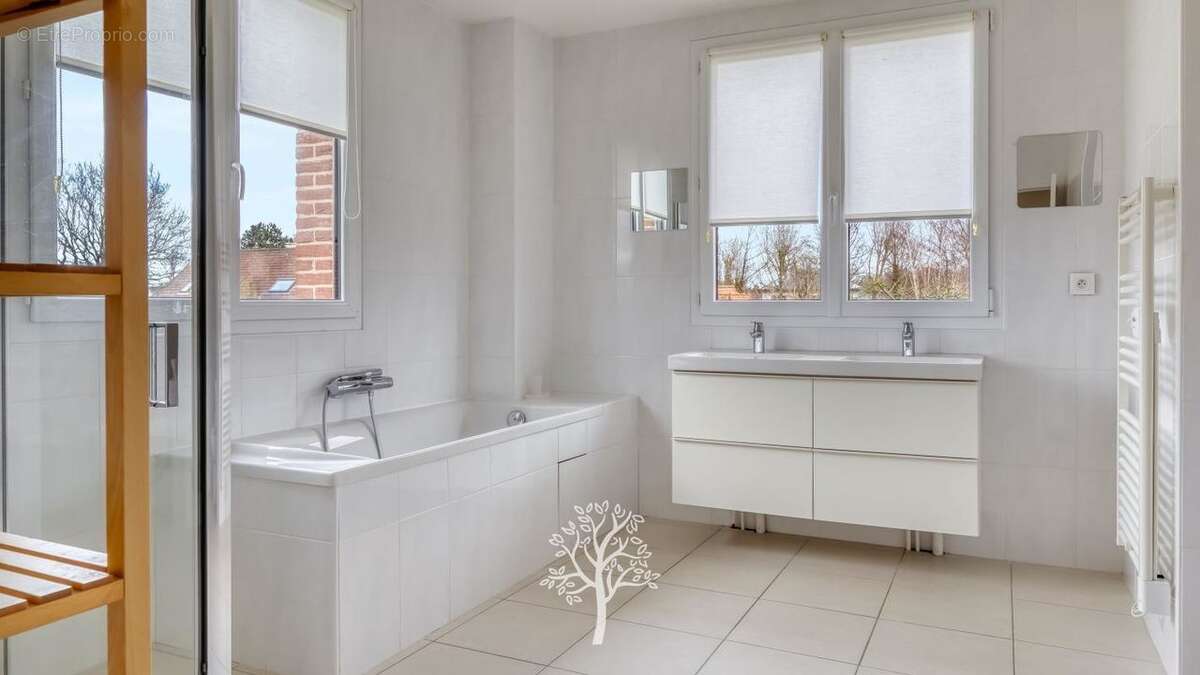 Maison à VARENGEVILLE-SUR-MER