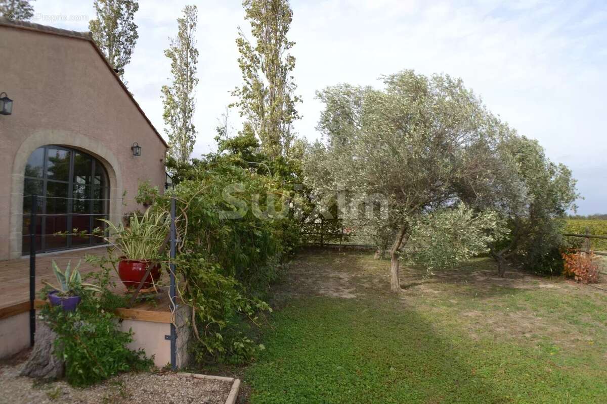 Maison à SAINT-LAURENT-D'AIGOUZE