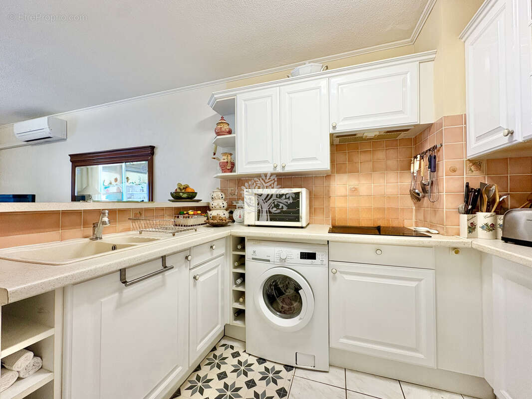 Appartement à SANARY-SUR-MER