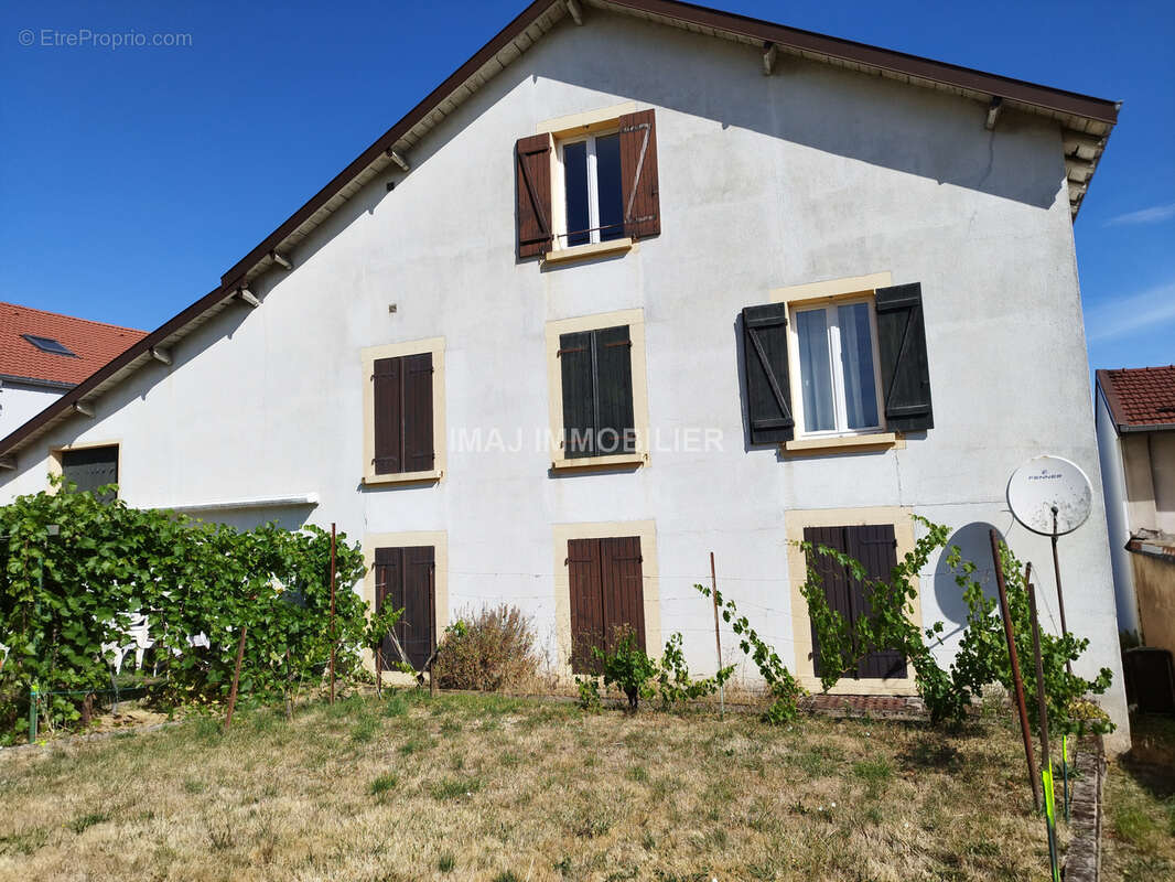 Appartement à GOLBEY