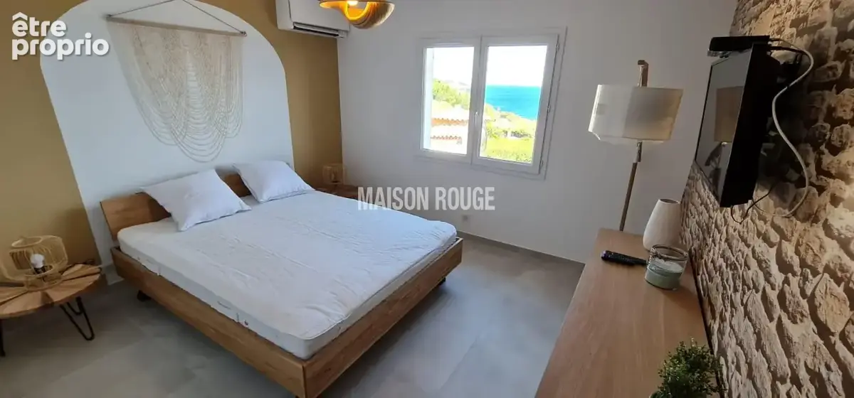 Saint-Raphaël : Villa contemporaine d'exception avec vue mer panoramique et piscine à débordement » - photo 16