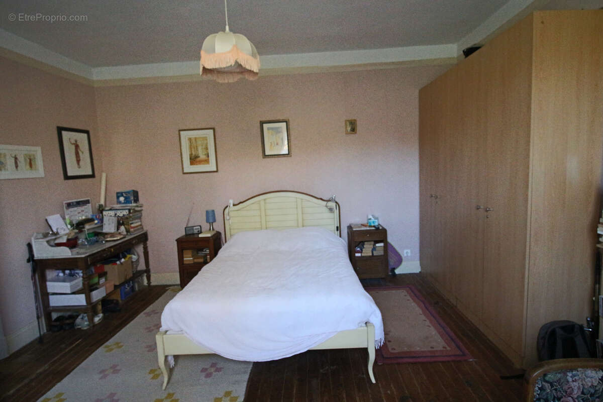 Maison à PUY-L'EVEQUE