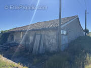 Parking à LA GENETOUZE