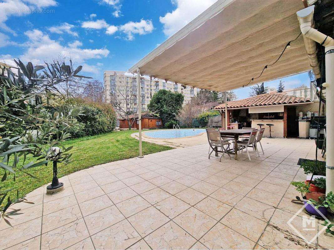 Maison à MARSEILLE-13E