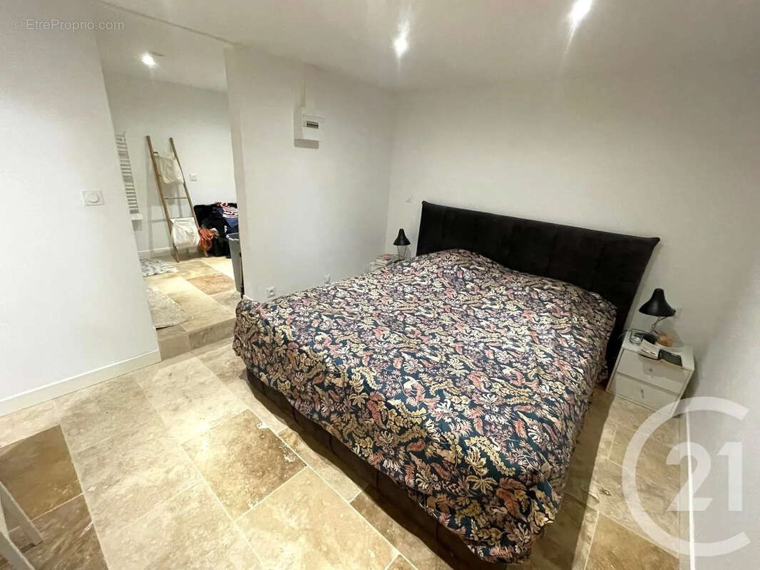 Appartement à MARSEILLE-7E