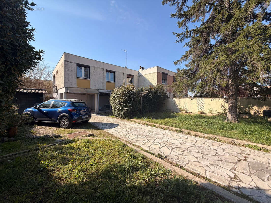 Maison à NIMES