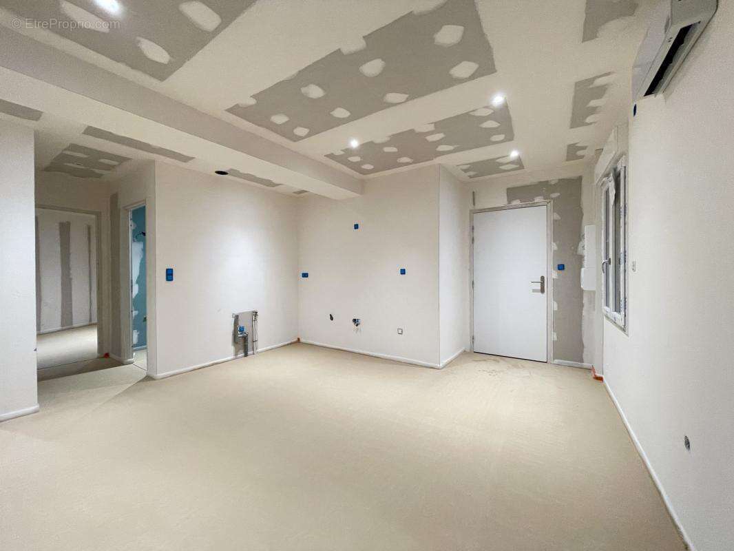 Appartement à COUBON