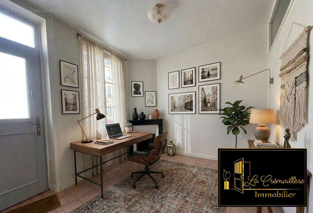 Photo géré par IA en mode bureau  - Maison à DOURDAN