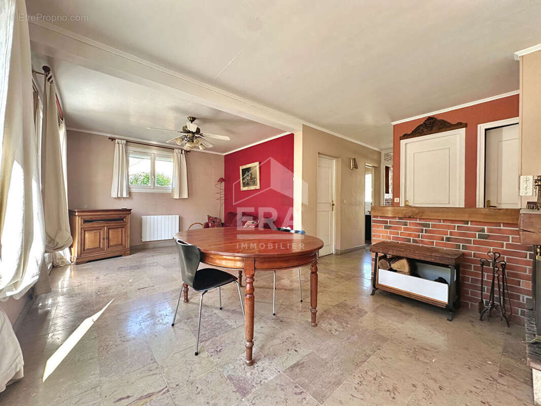 Maison à CHATEAU-LANDON