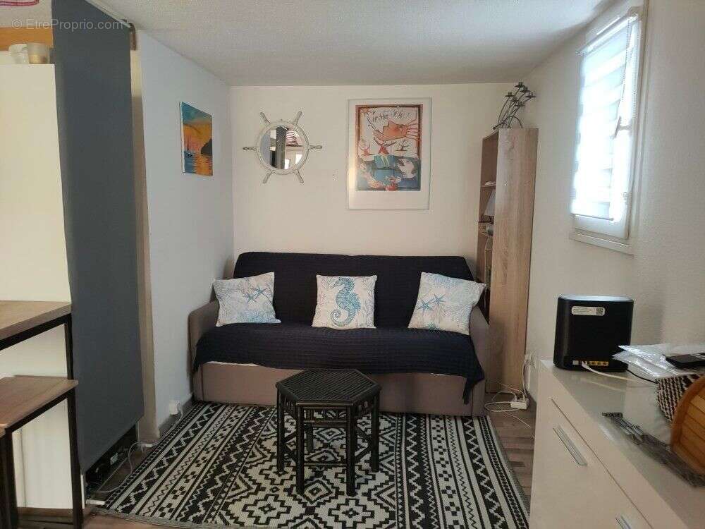 Grau d'agde - maison renovée et meublée - t2 + mezzanine en rez-de-jardin terrasse - 2 pièces - chambre cabine- stationnement mo - photo 10