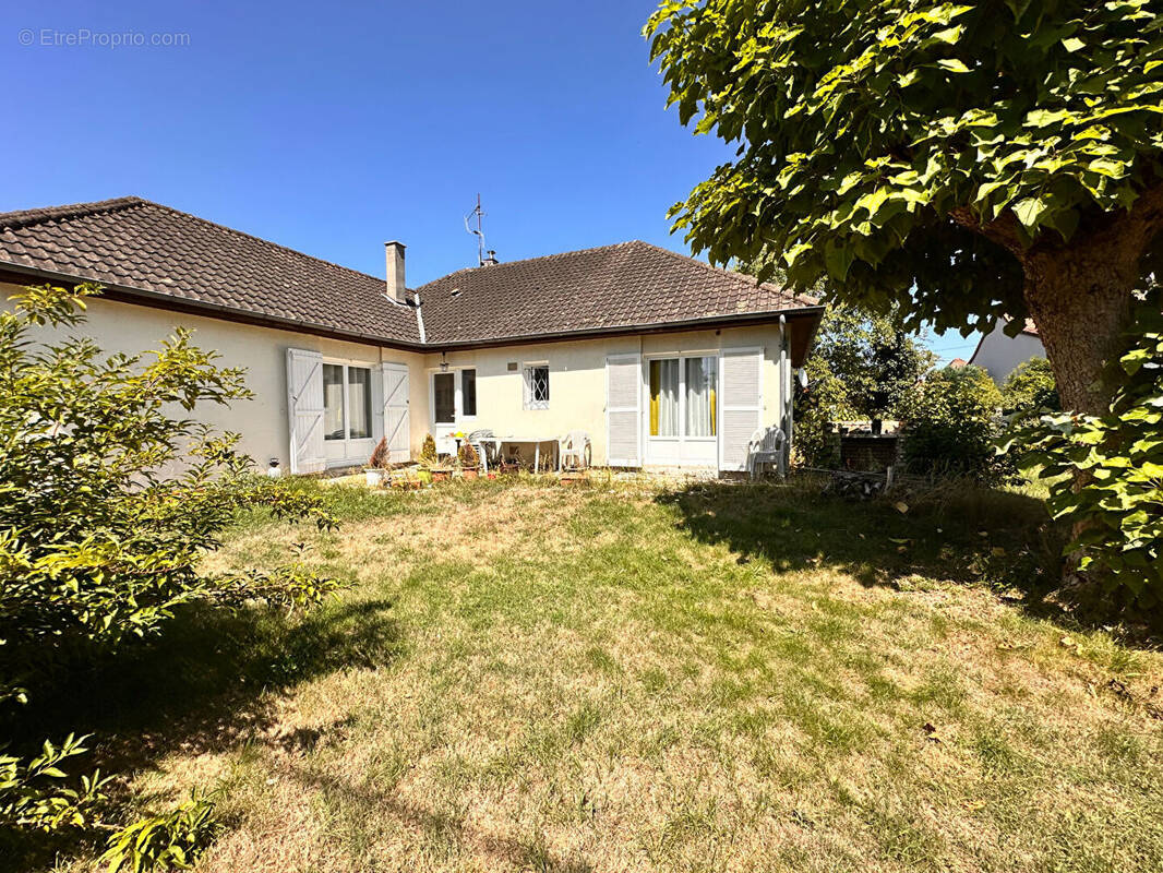 Maison à AUBIGNY-SUR-NERE