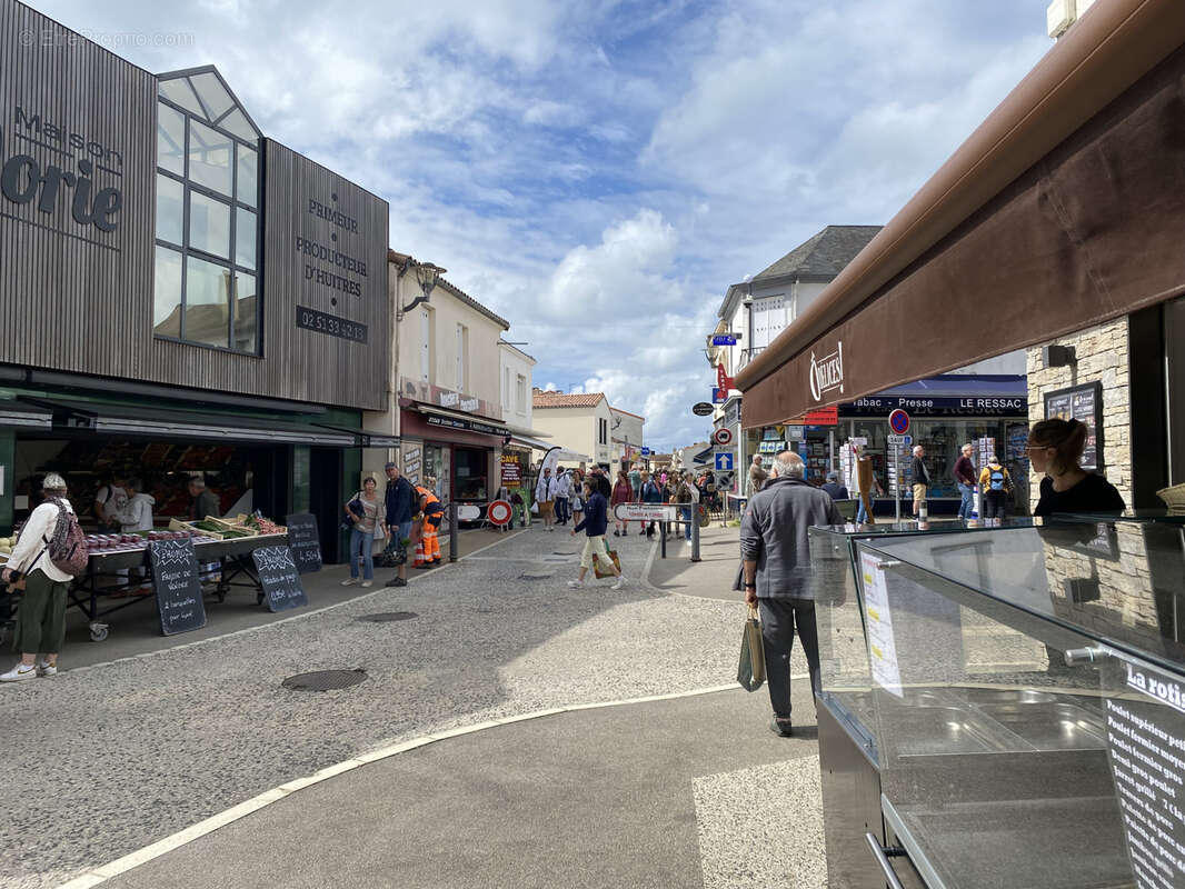 Terrain à JARD-SUR-MER