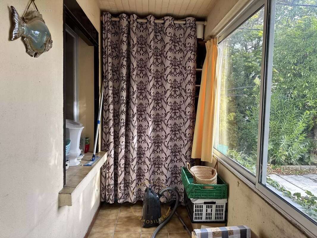 Maison à MONTELIMAR