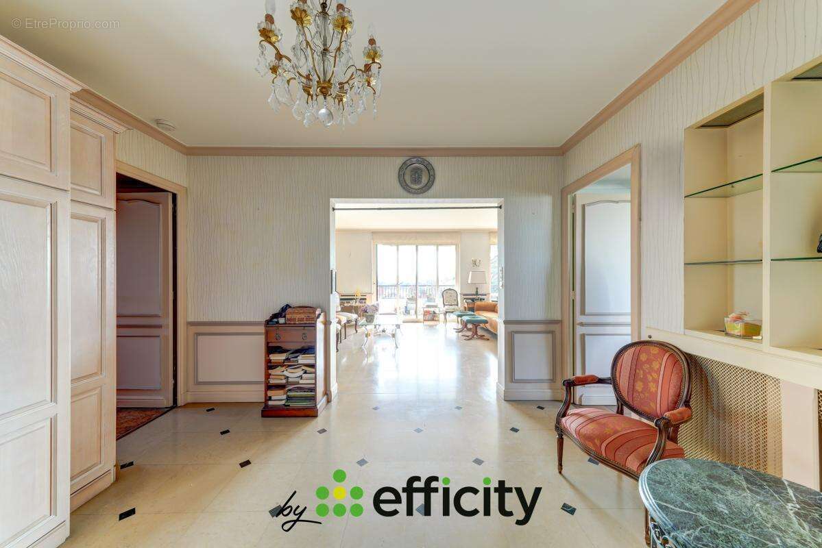 Appartement à BRON