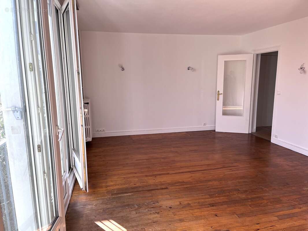 Appartement à ASNIERES-SUR-SEINE