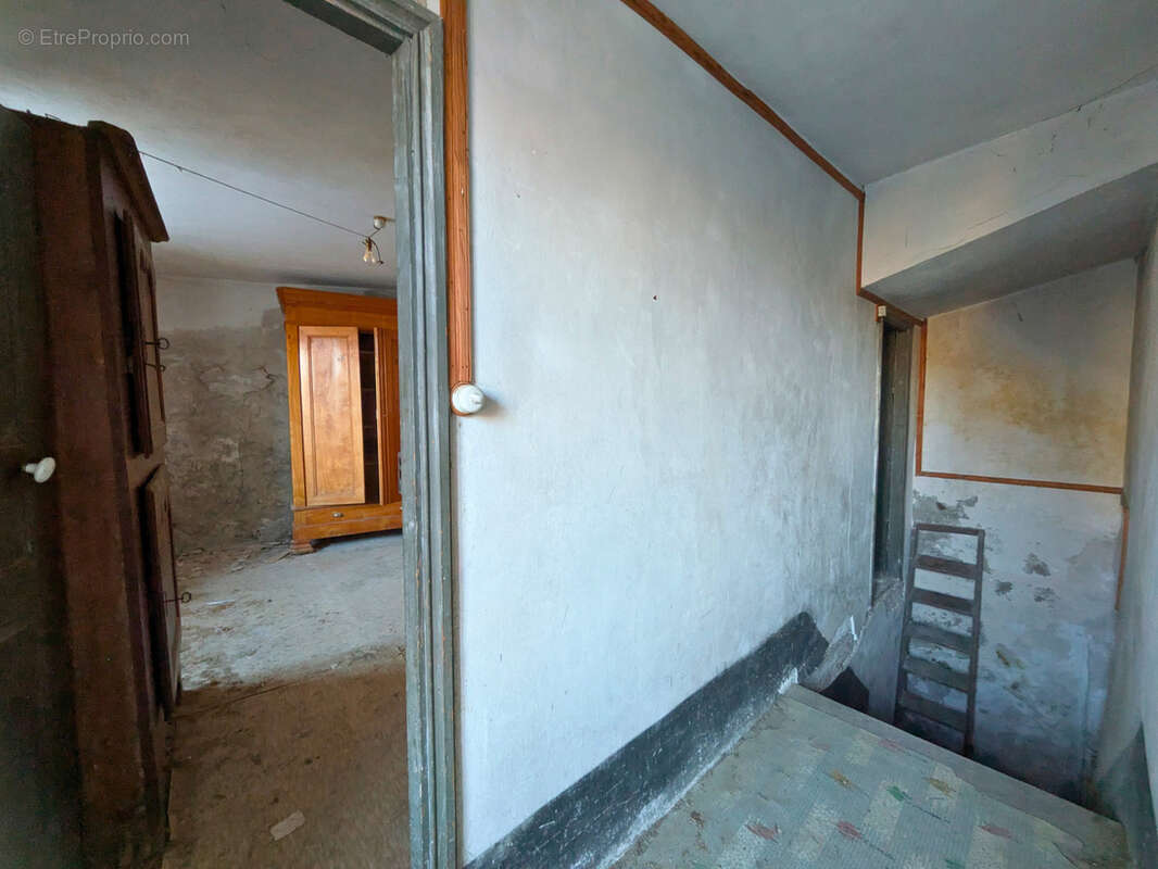 Maison à SAINT-MICHEL-DE-CHAILLOL