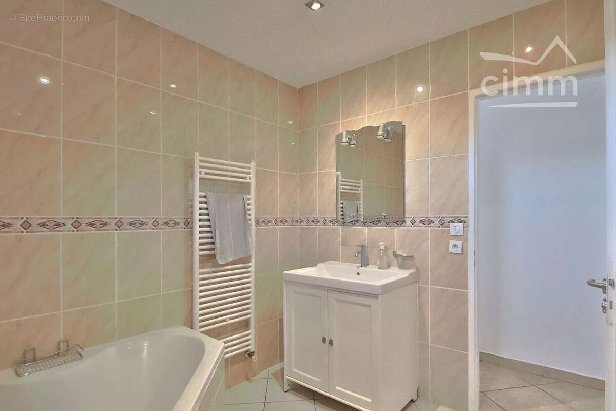 Maison à SAINT-FONS