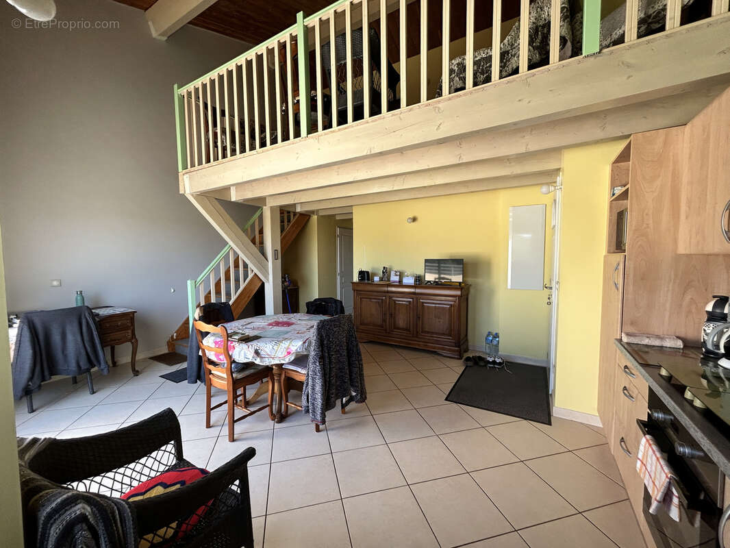 Appartement à GANGES