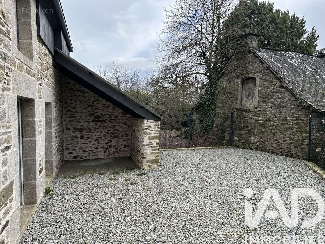 Photo 2 - Maison à GUILLAC