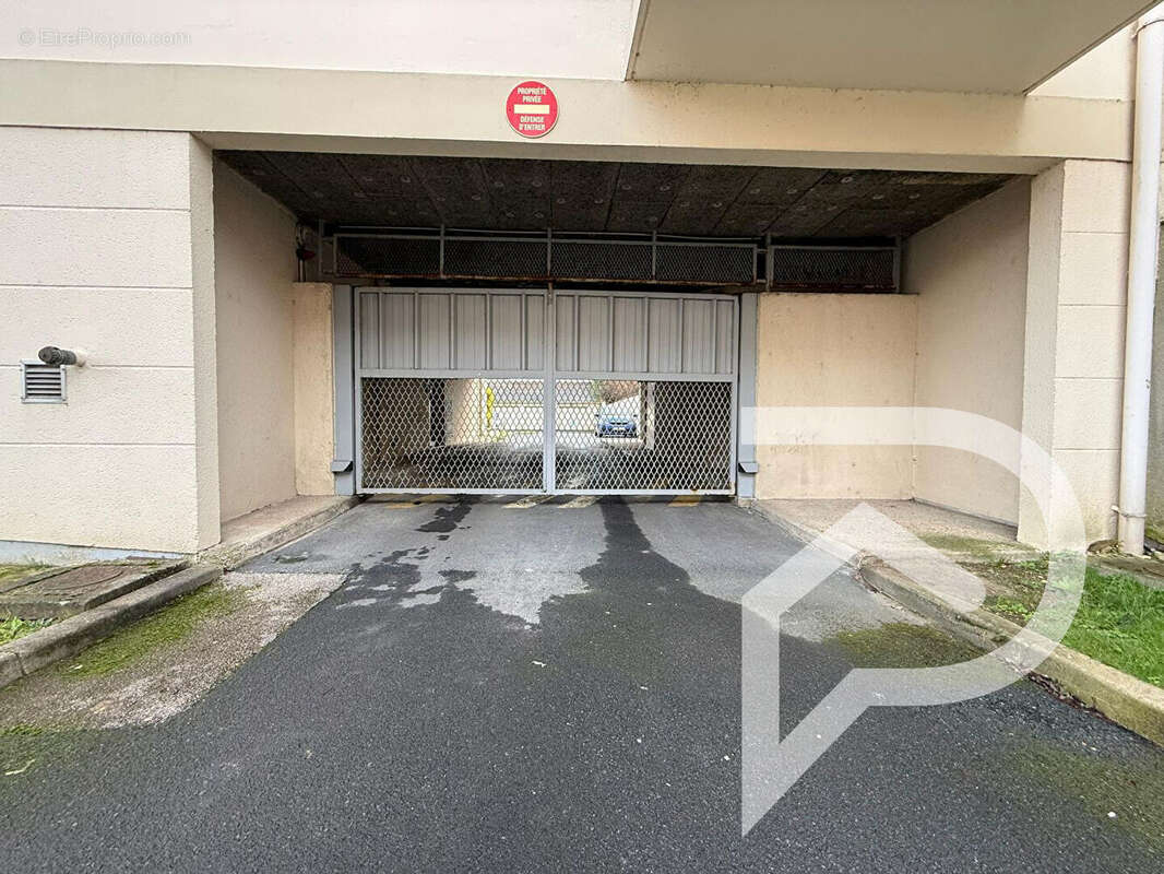 Parking à PONT-SAINTE-MAXENCE