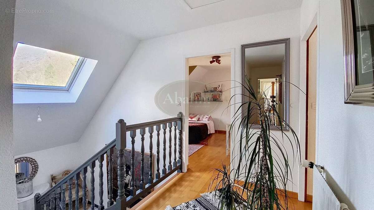 Maison à JUZET-DE-LUCHON