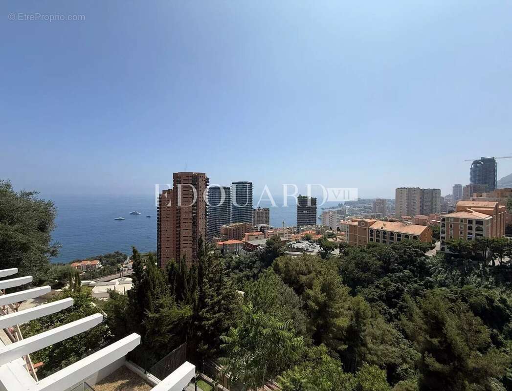 Appartement à ROQUEBRUNE-CAP-MARTIN