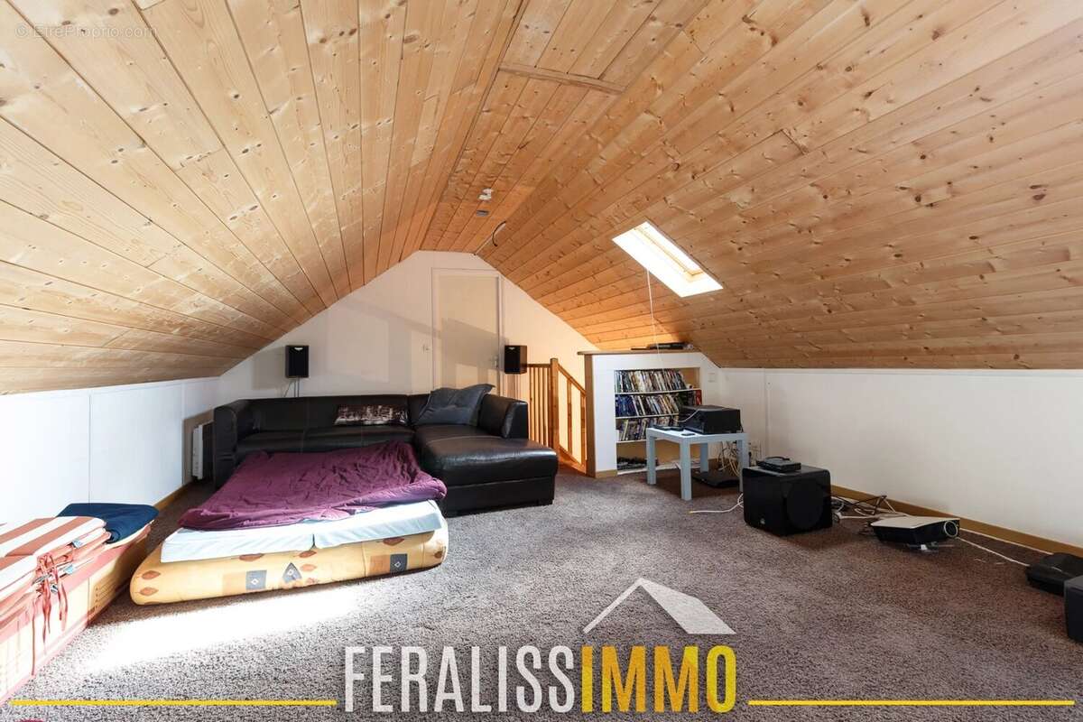 Maison à VAUX-SUR-SEINE