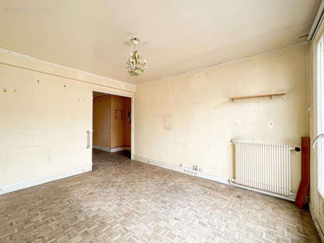 Appartement à PARIS-11E