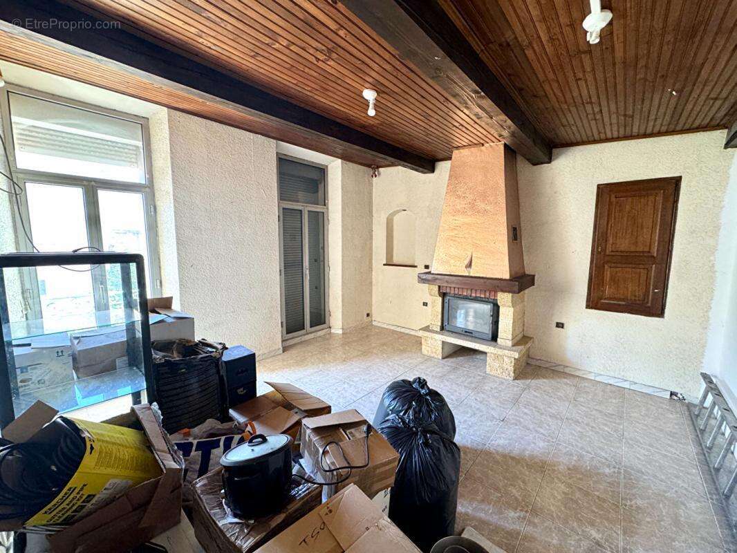 Appartement à PORT-DE-BOUC