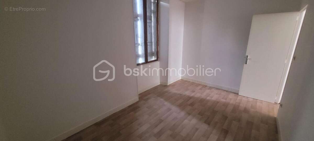Appartement à MONTEREAU-FAULT-YONNE